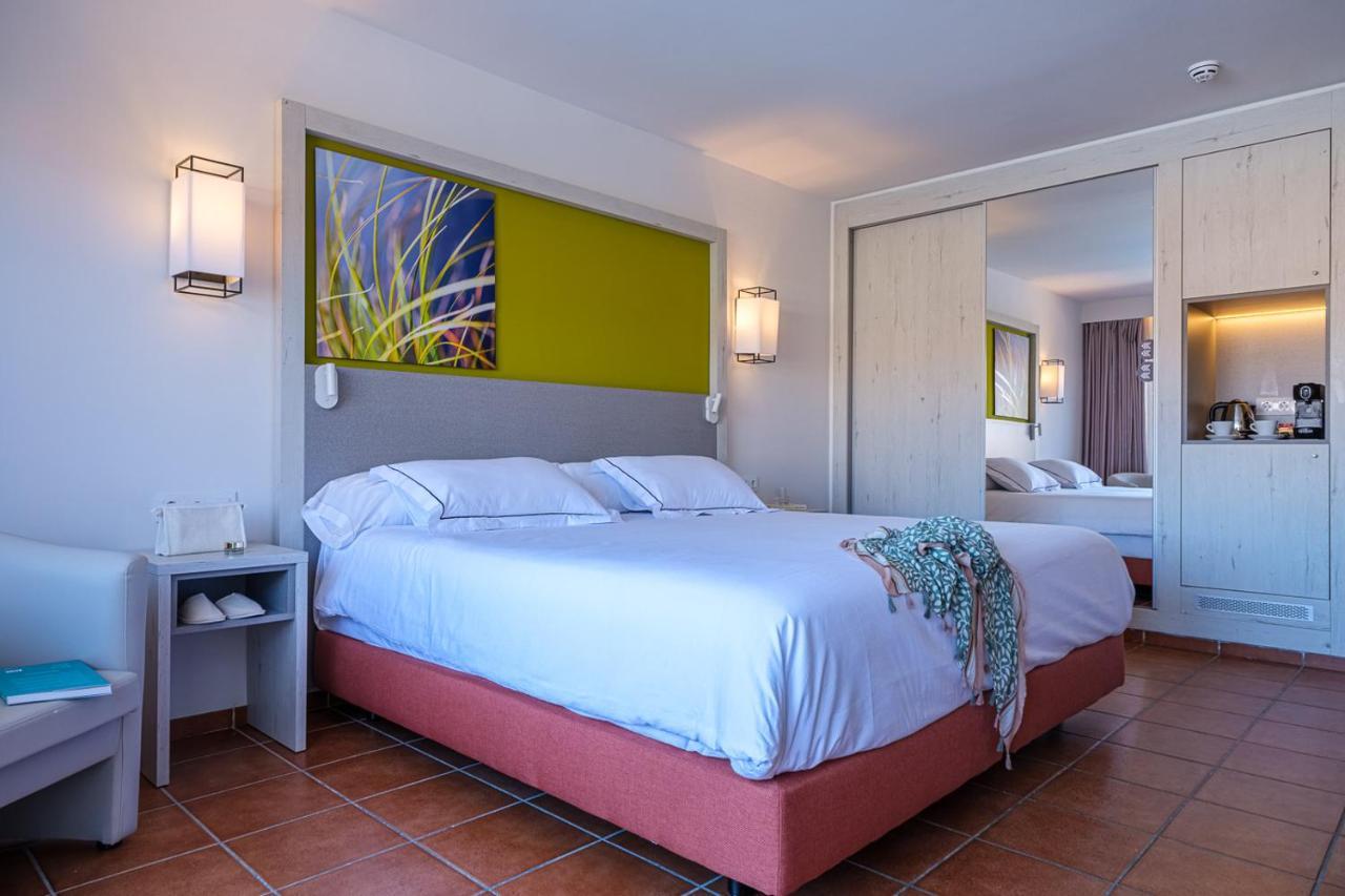 Oassium Hotel - Adults Only La Pineda Exterior foto